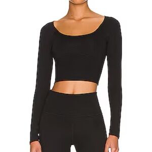 MoveWell Leo Long Sleeve Top in Black
WELLBEING + BEINGWELL
Color: Black